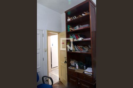 Casa à venda com 1330m², 3 quartos e 3 vagas Casa à venda com 1330m², 3 quartos e 3 vagasQuarto serviço