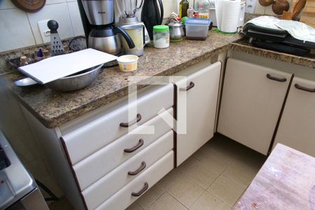 Casa à venda com 1330m², 3 quartos e 3 vagas Casa à venda com 1330m², 3 quartos e 3 vagasCopa / Cozinha