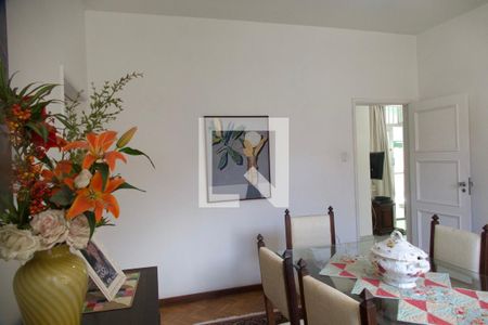 Casa à venda com 1330m², 3 quartos e 3 vagas Casa à venda com 1330m², 3 quartos e 3 vagasSala de jantar