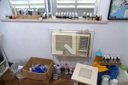 Casa à venda com 1330m², 3 quartos e 3 vagas Casa à venda com 1330m², 3 quartos e 3 vagasQuarto serviço