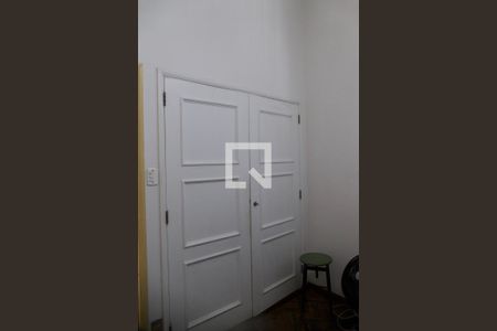 Casa à venda com 1330m², 3 quartos e 3 vagas Casa à venda com 1330m², 3 quartos e 3 vagasQuarto serviço