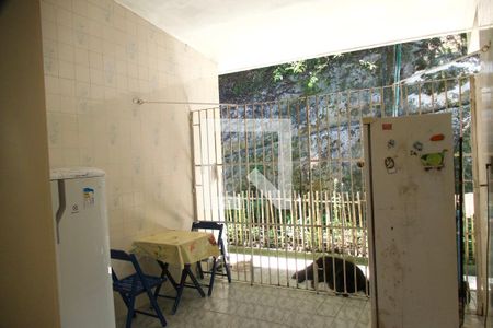 Casa à venda com 1330m², 3 quartos e 3 vagas Casa à venda com 1330m², 3 quartos e 3 vagasÁrea serviço