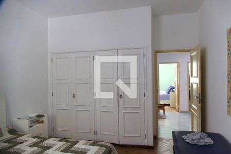 Casa à venda com 1330m², 3 quartos e 3 vagas Casa à venda com 1330m², 3 quartos e 3 vagasQuarto