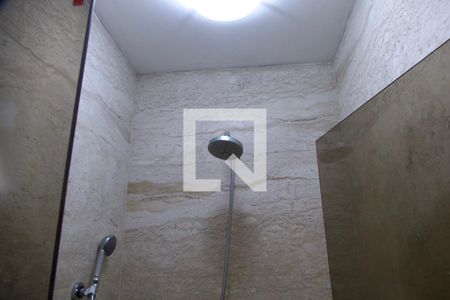 Casa à venda com 1330m², 3 quartos e 3 vagas Casa à venda com 1330m², 3 quartos e 3 vagasBanheiro social