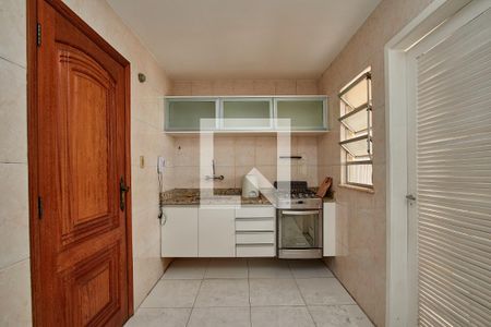 Apartamento à venda com 90m², 2 quartos e 2 vagasCozinha