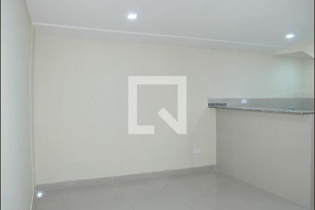 Sala de casa para alugar com 1 quarto, 36m² em Vila Mazzei, São Paulo