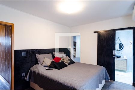 Casa à venda com 196m², 3 quartos e 2 vagasSuíte