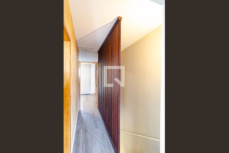 Casa à venda com 196m², 3 quartos e 2 vagasCorredor