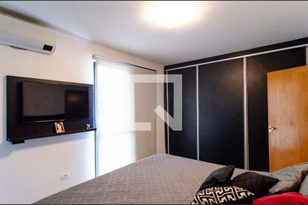 Casa à venda com 196m², 3 quartos e 2 vagasSuíte