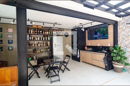 Casa à venda com 196m², 3 quartos e 2 vagasChurrasqueira