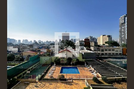 Vista de apartamento à venda com 3 quartos, 72m² em Vila Gertrudes, São Paulo