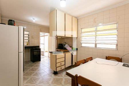 Casa à venda com 220m², 3 quartos e 6 vagasCozinha