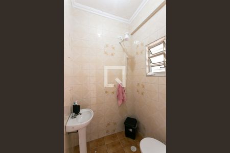 Casa à venda com 220m², 3 quartos e 6 vagasBanheiro de Serviço