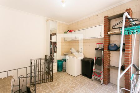 Casa à venda com 220m², 3 quartos e 6 vagasÁrea de Serviço