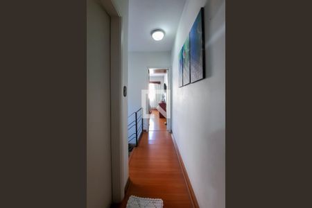 Casa à venda com 190m², 2 quartos e 2 vagasCorredor