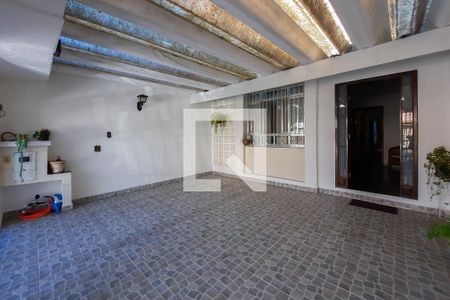 Casa à venda com 190m², 2 quartos e 2 vagasGaragem