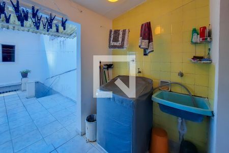 Casa à venda com 190m², 2 quartos e 2 vagasÁrea de Serviço