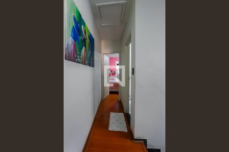 Casa à venda com 190m², 2 quartos e 2 vagasCorredor
