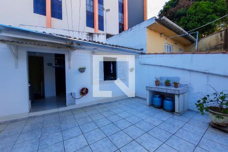 Casa à venda com 190m², 2 quartos e 2 vagasVaranda