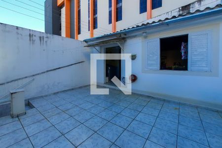 Casa à venda com 190m², 2 quartos e 2 vagasVaranda
