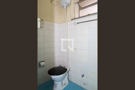 Banheiro de apartamento para alugar com 1 quarto, 52m² em Quintino Bocaiuva, Rio de Janeiro