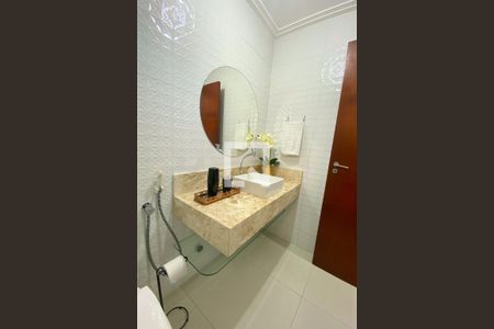 Banheiro de apartamento para alugar com 1 quarto, 65m² em Brotas, Salvador