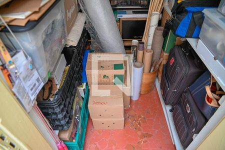 Casa à venda com 100m², 3 quartos e 1 vaga Casa à venda com 100m², 3 quartos e 1 vagaDeposito