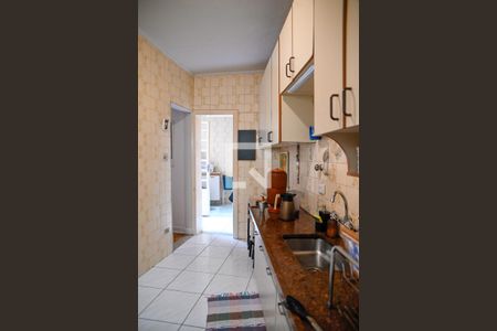 Casa à venda com 100m², 3 quartos e 1 vaga Casa à venda com 100m², 3 quartos e 1 vagaCozinha