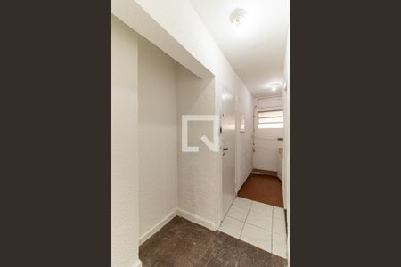 Corredor de kitnet/studio para alugar com 1 quarto, 40m² em República, São Paulo