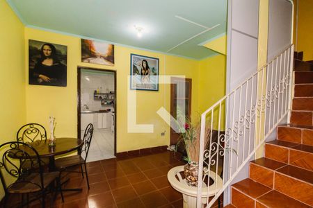 Casa à venda com 250m², 6 quartos e 2 vagas Casa à venda com 250m², 6 quartos e 2 vagasCasa 2 Sala