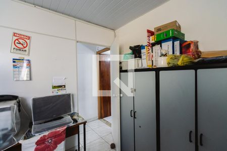 Casa à venda com 250m², 6 quartos e 2 vagas Casa à venda com 250m², 6 quartos e 2 vagasEscritório