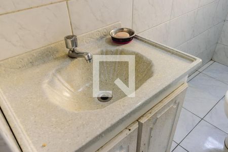 Casa à venda com 250m², 6 quartos e 2 vagas Casa à venda com 250m², 6 quartos e 2 vagasBanheiro 2 Pia