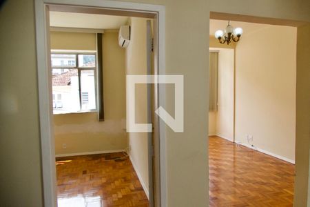 Corredor de apartamento para alugar com 1 quarto, 50m² em Jardim Botânico, Rio de Janeiro