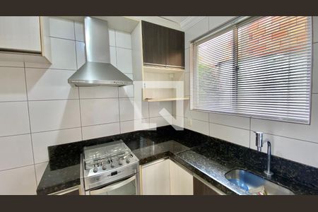 Apartamento à venda com 129m², 3 quartos e 3 vagas Apartamento à venda com 129m², 3 quartos e 3 vagasCozinha