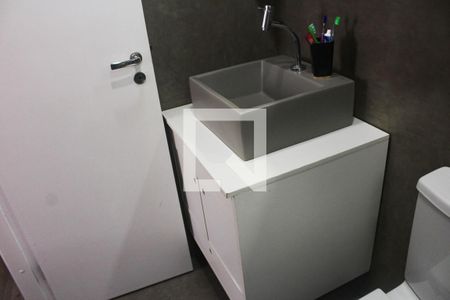 Apartamento à venda com 69m², 2 quartos e 1 vaga Apartamento à venda com 69m², 2 quartos e 1 vagaBanheiro da Suíte 1