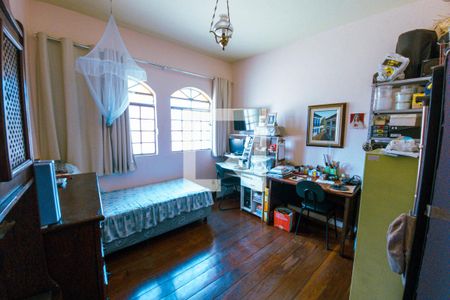 Casa à venda com 900m², 3 quartos e 2 vagasQuarto 2