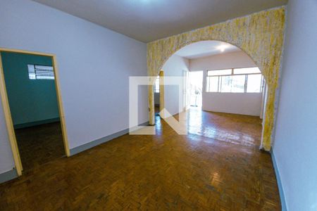 Casa à venda com 900m², 3 quartos e 2 vagasSala 4