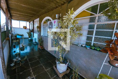 Casa à venda com 900m², 3 quartos e 2 vagasSacada