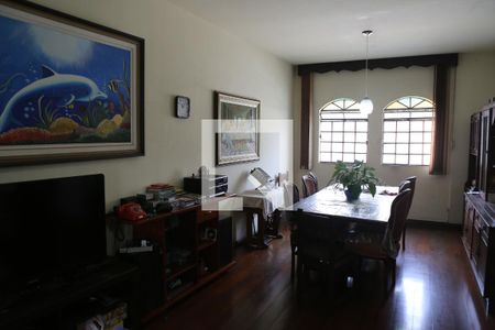 Sala de casa para alugar com 6 quartos, 900m² em Eldorado, Contagem