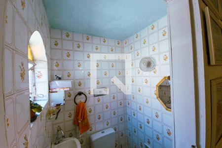 Casa à venda com 900m², 3 quartos e 2 vagasLavabo