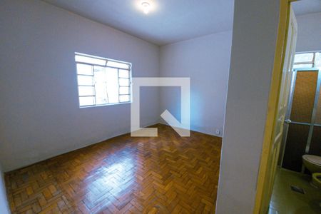 Casa à venda com 900m², 3 quartos e 2 vagasSuíte 2