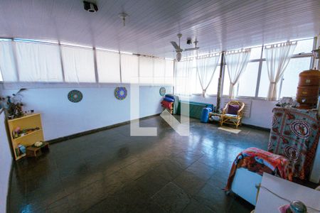 Casa à venda com 900m², 3 quartos e 2 vagasTerraço