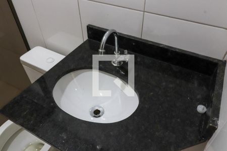Banheiro de apartamento para alugar com 1 quarto, 30m² em Penha de França, São Paulo