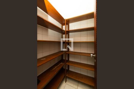 Apartamento para alugar com 156m², 3 quartos e 2 vagasDespensa
