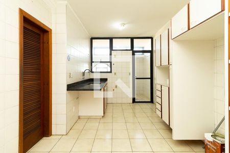 Apartamento para alugar com 156m², 3 quartos e 2 vagasCozinha