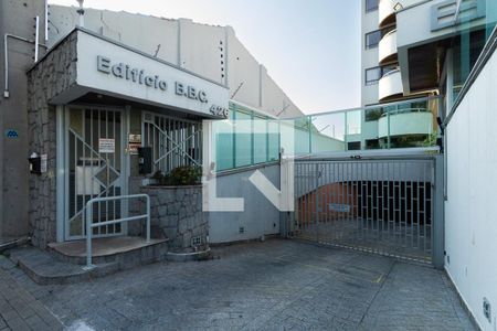 Apartamento para alugar com 156m², 3 quartos e 2 vagasFachada e portaria
