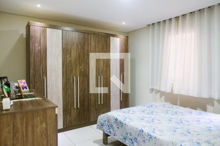 Casa à venda com 150m², 3 quartos e 1 vaga Casa à venda com 150m², 3 quartos e 1 vagaQuarto 2