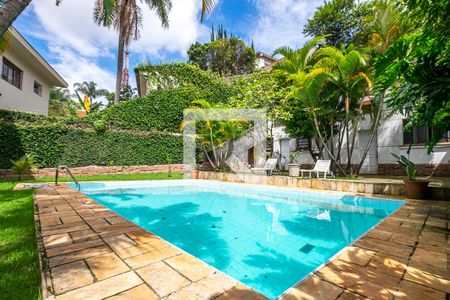 Casa para alugar com 600m², 3 quartos e 4 vagasQuintal - Fundos