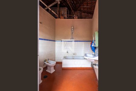 Casa para alugar com 600m², 3 quartos e 4 vagasEdícula - Banheiro de Serviço