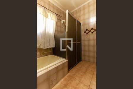 Casa à venda com 190m², 3 quartos e 2 vagas Casa à venda com 190m², 3 quartos e 2 vagasBanheiro 2